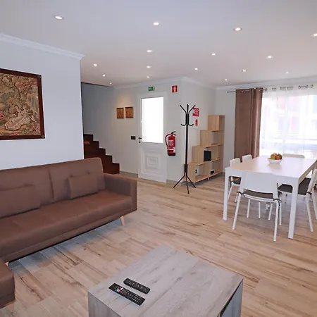 بيت للعطل Laura's House