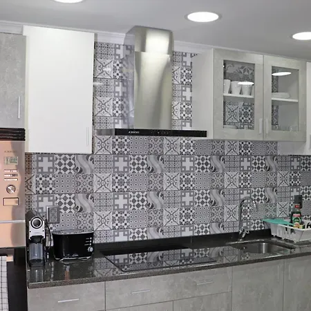 بيت للعطل Laura's House