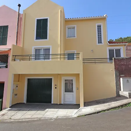 بيت للعطل Laura's House